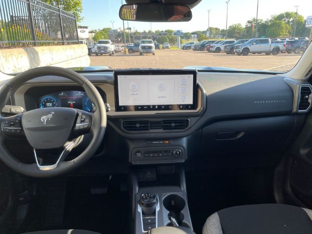 Ford Bronco - Interior